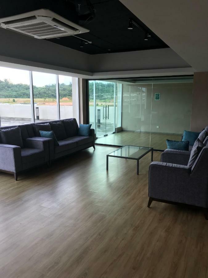Js Homestay@Iskandar Puteri, Nusajaya Nusajaya  Eksteriør billede